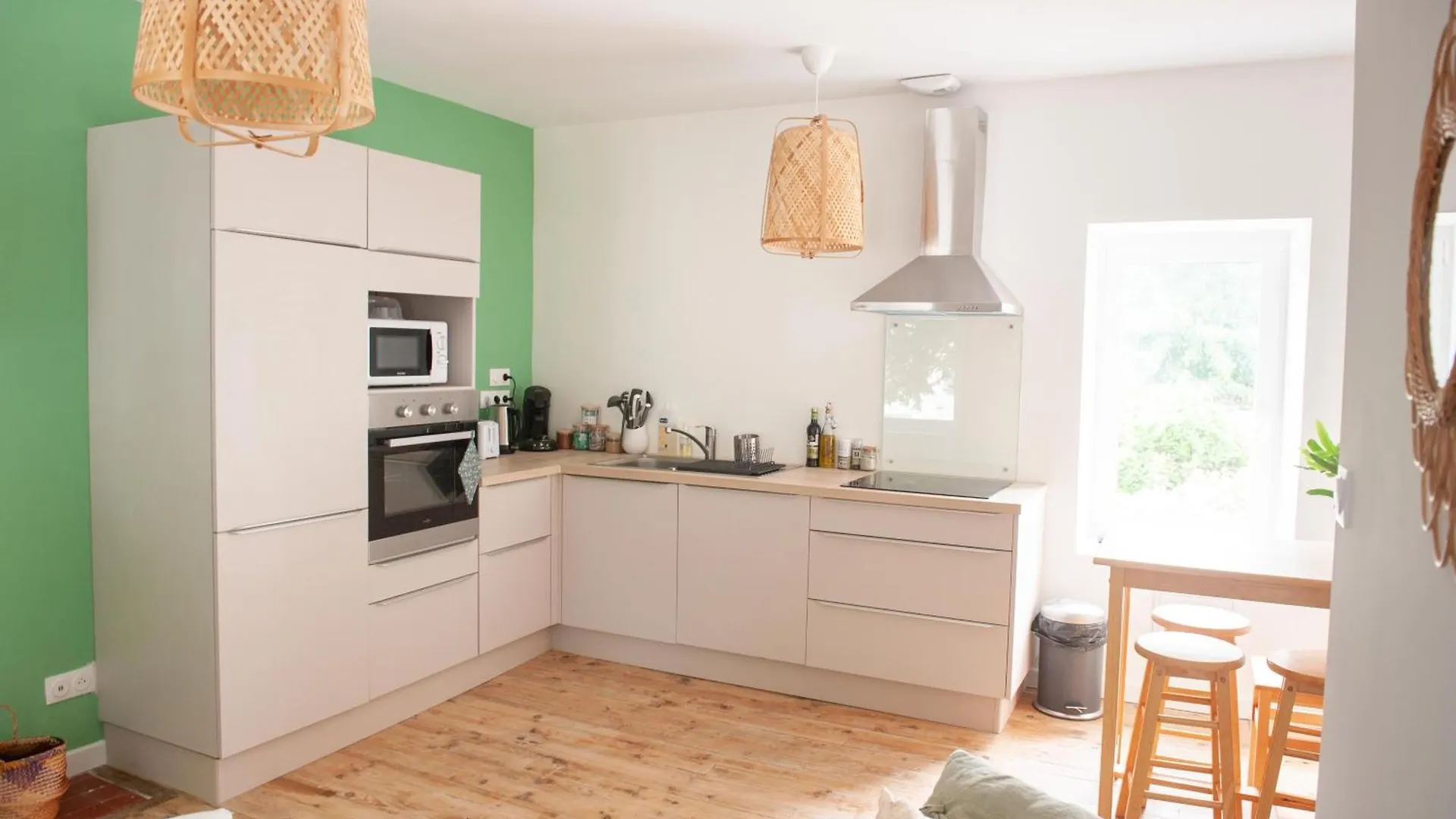 Immeuble De 3 Appartements Avec Cour Interieure Brest Apartment