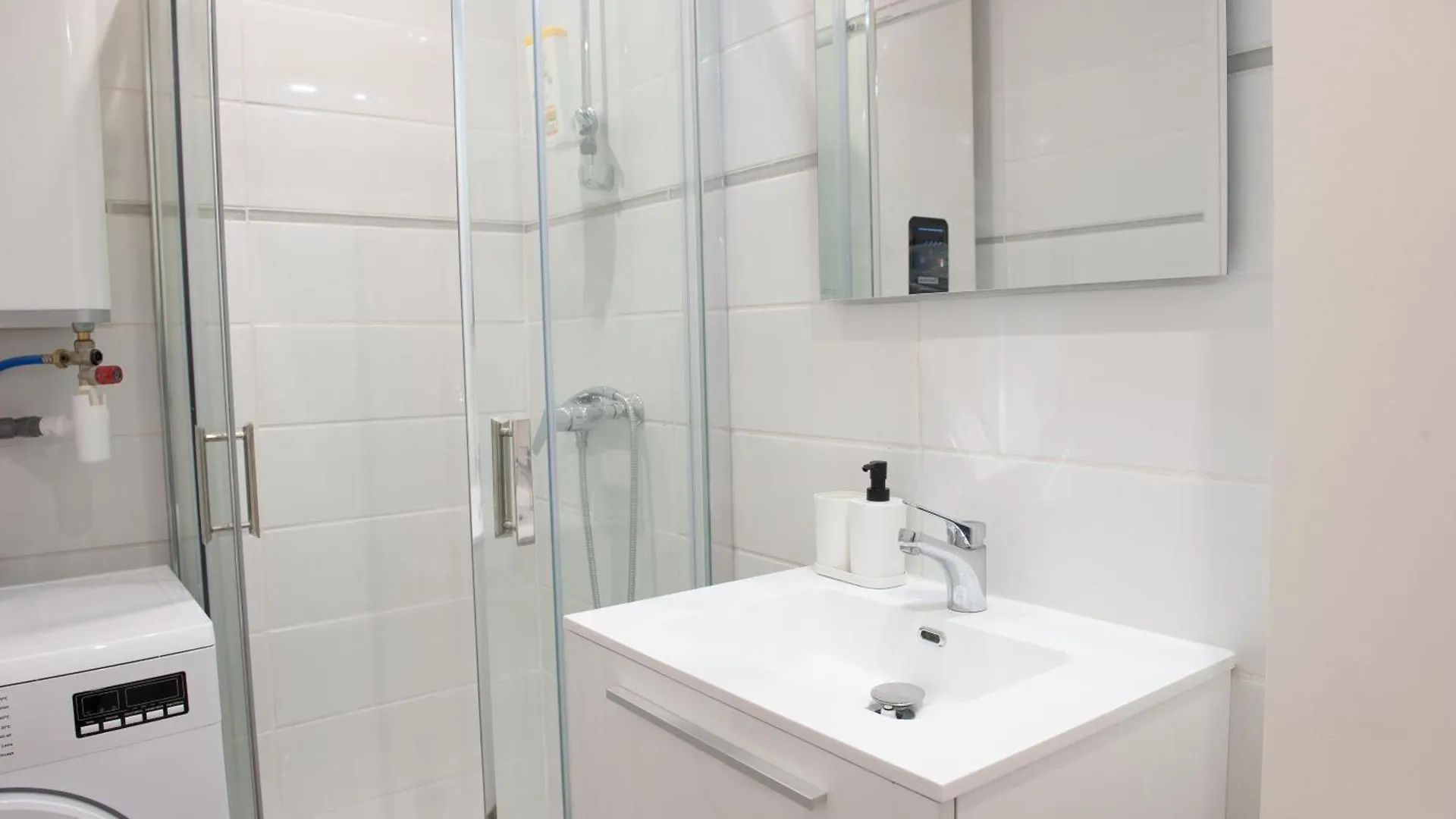 Apartment Immeuble De 3 Appartements Avec Cour Interieure Brest