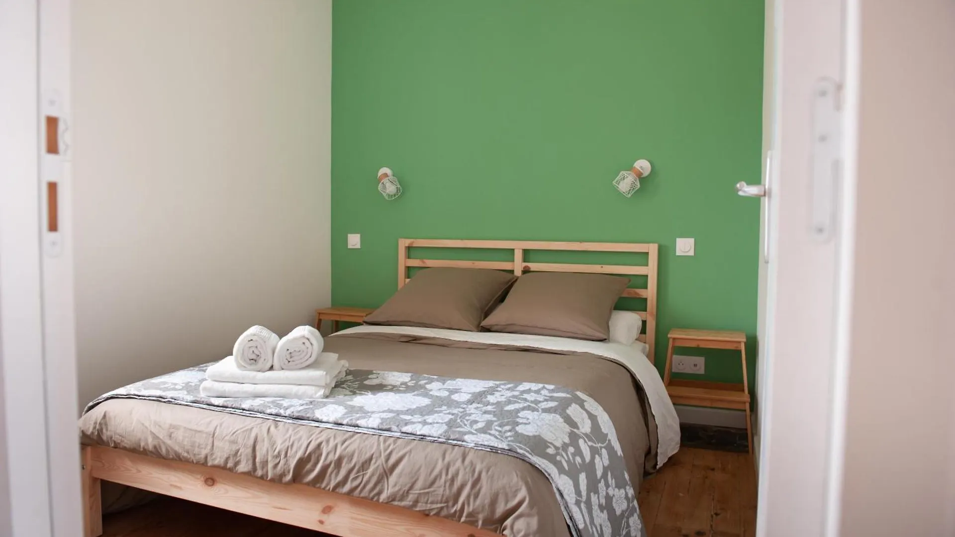 Immeuble De 3 Appartements Avec Cour Interieure Brest 0*,